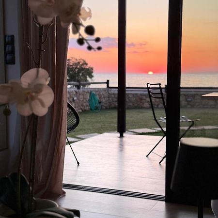 Olivomare Villa Kyparissia Exterior photo